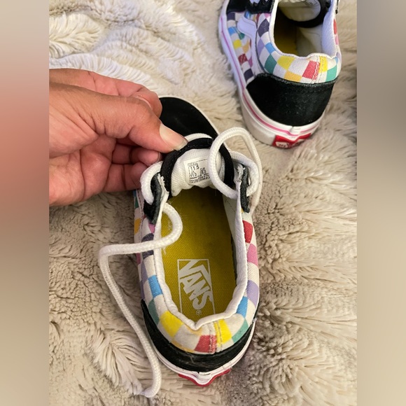 Vans - Picture 4 of 10